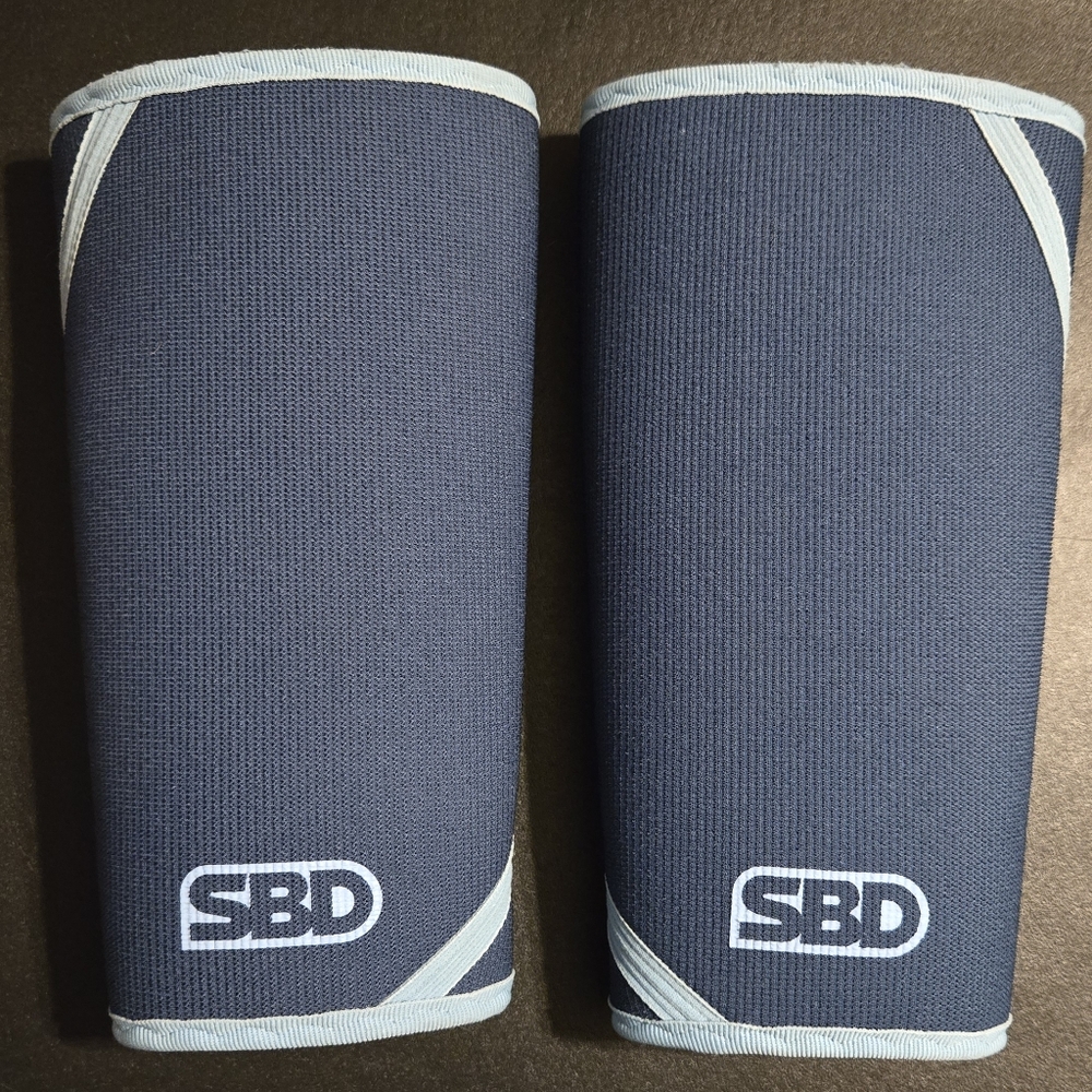 SBD Reflect Powerlifting Knee Sleeves
